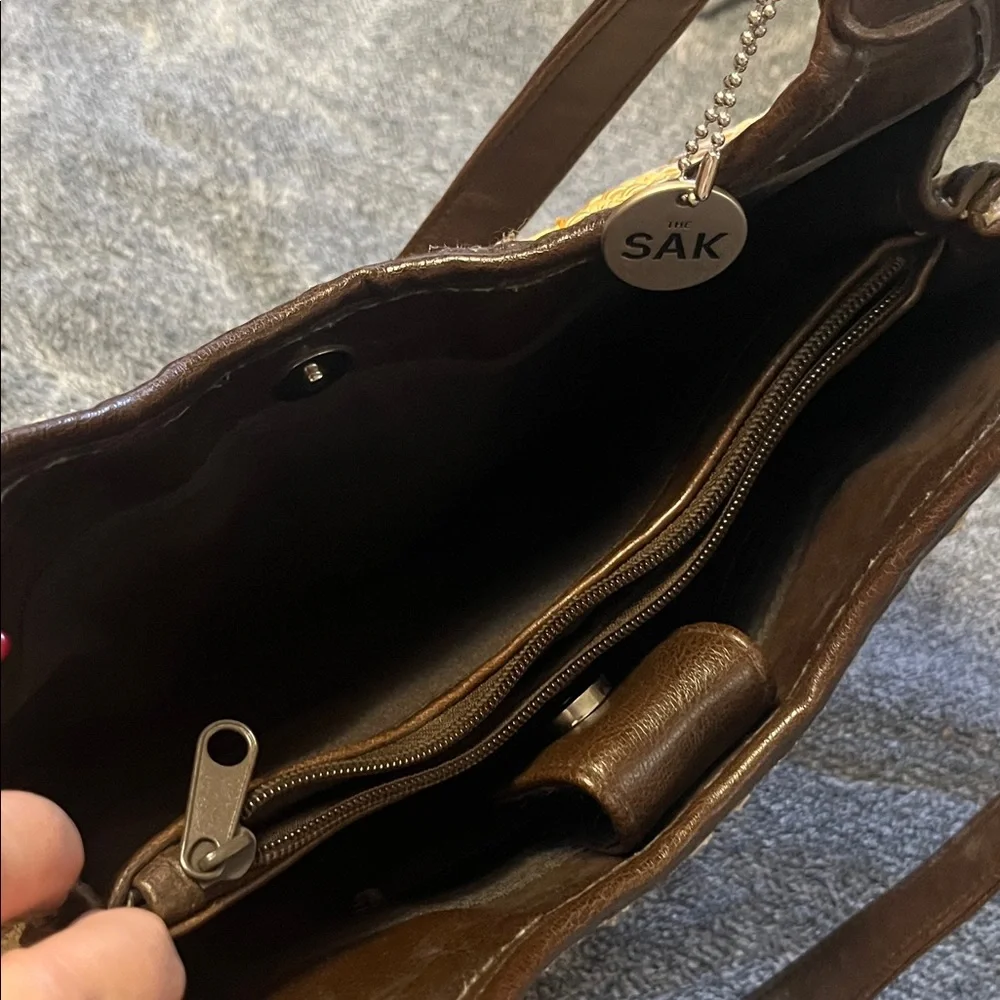The Sak Tan and Brown Woven Shoulder Bag - Picture 3 of 5